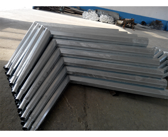 �H������\���^���c